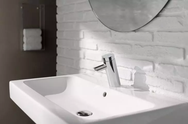 Self-closing faucet SCHELL PURIS SC