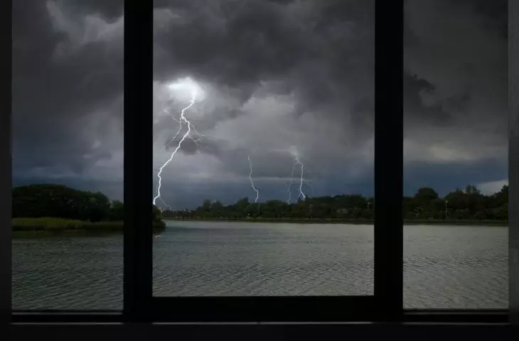 Wyładowania atmosferyczne mogą stanowić poważne zagrożenie dla bezpieczeństwa domowników
