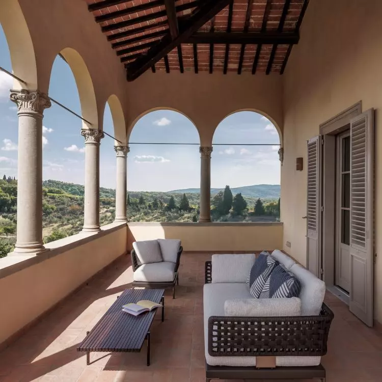 From the bedroom we can go out to the loggia 