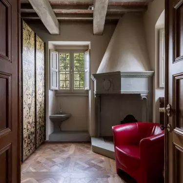 The parquet floor has been renovated and turned into tiles