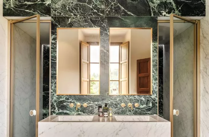 The use of natural stone adds a modern touch