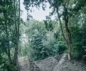 One of the routes leading to the mountain leads through ravines built of rubble concrete excavated during construction