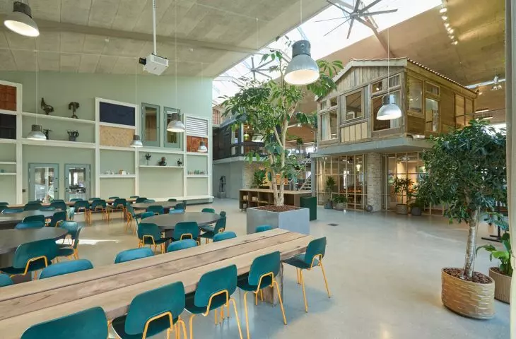 Office space facilitates interaction between employees