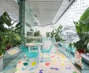 Balkon, który ugości klientów sklepu
