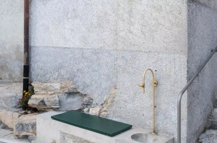 seria interwencji w Castel San Pietro w Szwajcarii (proj.: studioser Architects ETH OTIA SIA)