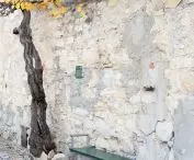 seria interwencji w Castel San Pietro w Szwajcarii (proj.: studioser Architects ETH OTIA SIA)