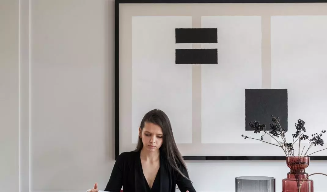 Dining room stands out against neutral arrangement
