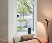 Widok z wykuszowego okna