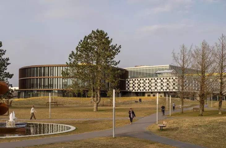 Widok na Kampus Lego