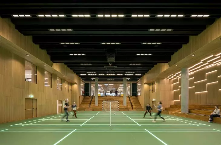 Hala sportowa do dyspozycji pracowników grupy Lego