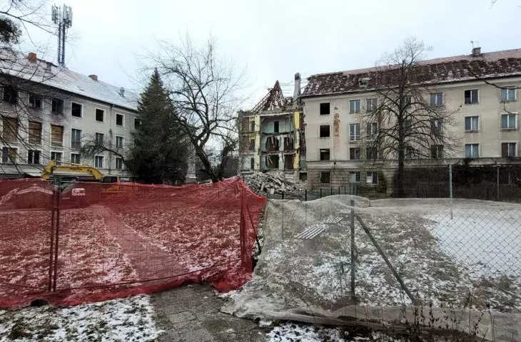 zespół domów studenckich przy ul. Dożynkowej w Poznaniu