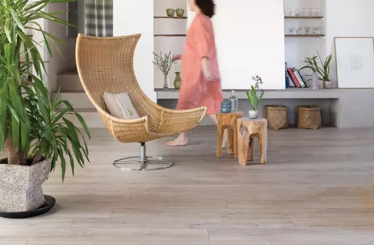 Panele laminowane z kolekcji Hydro24 w kolorze Dąb Spokojny