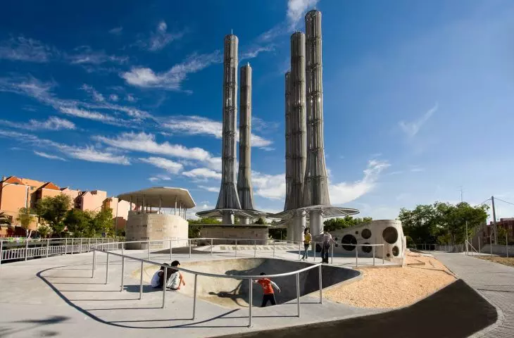Ecochimeneas in Vallecas, Madrid, proj.: Soriano y Asociados