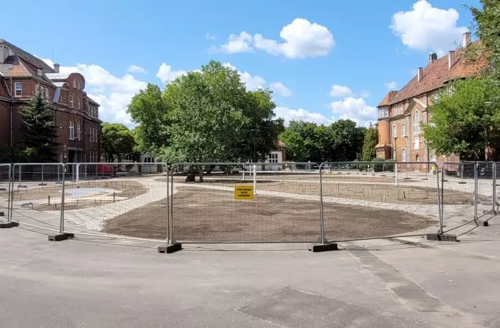 przestrzeń odzyskiwana pod zieleń — nowe skwery w Poznaniu