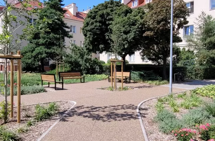 przestrzeń odzyskana pod zieleń — nowe skwery w Poznaniu