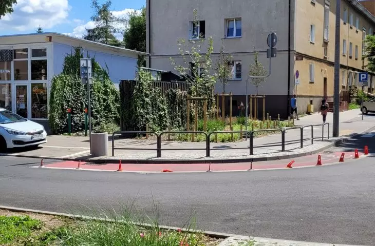 przestrzeń odzyskana pod zieleń — nowe skwery w Poznaniu