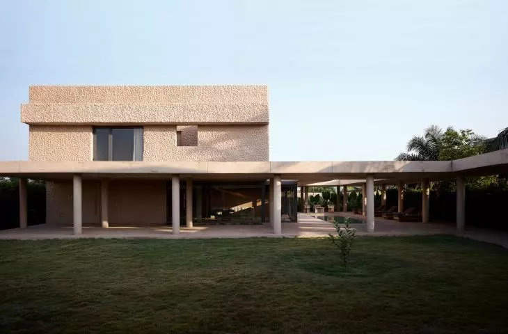 View of the courtyard inside the residence for writers and curators in Accra