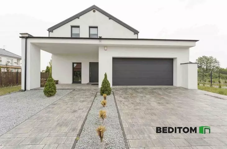 Bramy garażowe Beditom - funkcjonalność i styl w harmonii z architekturą 