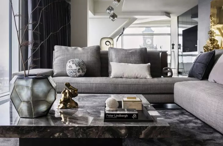 Industrial style fits perfectly with the aesthetics of Reputation
