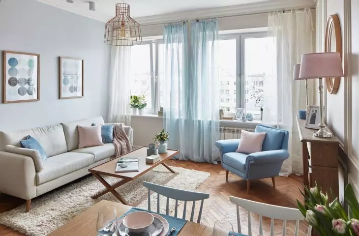 Pink and blue are great colors to create a girly interior