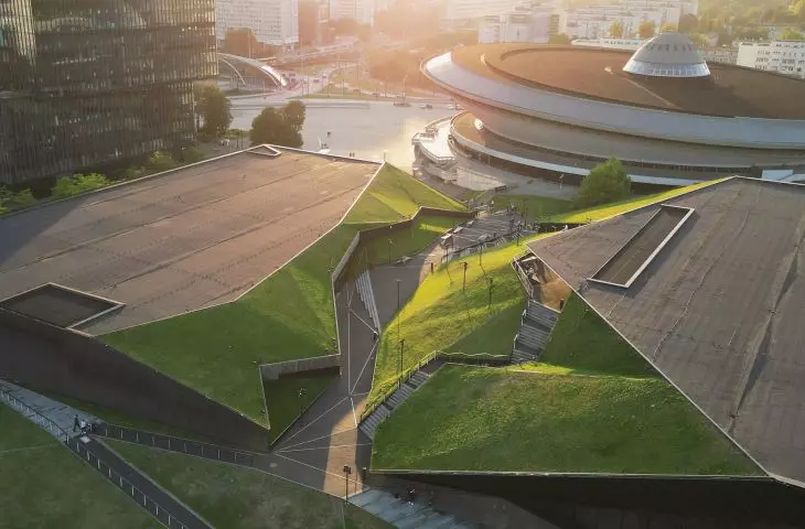 The distinctive body of the International Congress Center in Katowice enriched with slanted roofs covered with greenery founded on a system solution for slanted roofs of the ZinCo brand photo A.Lech, GCL