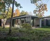 House on the edge in Jablonna