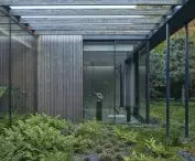 House on the edge in Jablonna