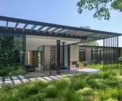 House on the edge in Jablonna