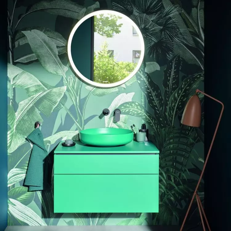 Tone for tone: Combinations of washbasins in matching color tones make an impression in the bathroom. Christian Werner's exclusive Vitrium Color concept in Blue Green offers an attractive solution.
