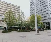 Zielona Chmielna - plac przy Kinie Atlantic