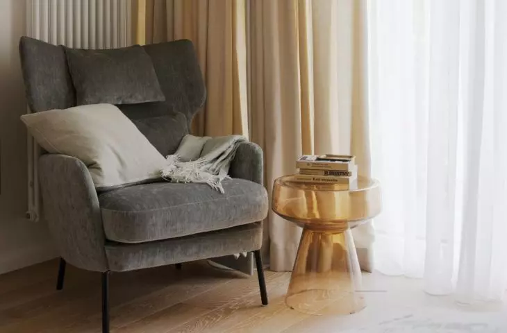 The designer also arranged a reading corner