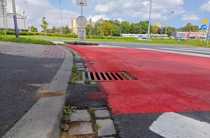 New overruns on bike paths in Krakow