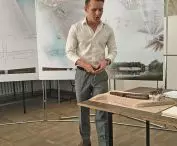 Krzysztof Kuczyński i fragment jego dyplomu inżynierskiego (promotorka prof. Ewa Kuryłowicz), Politechnika Warszawska