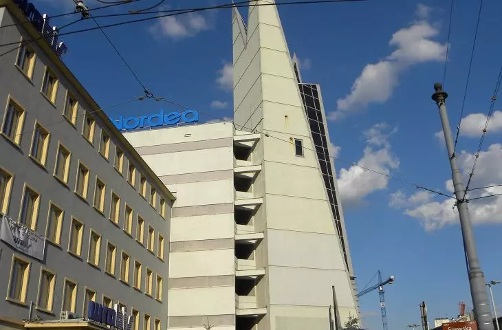 The former Worbis office building at the intersection of Szewska and Kazimierza Wielkiego Streets in Wroclaw.