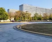 modernistyczne budynki PP z pierwszej połowy lat 70. XX w. przy ul. Piotrowo