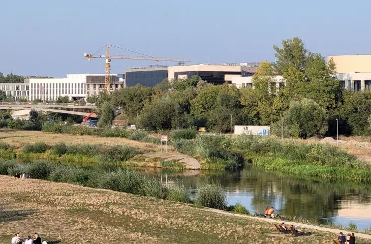 kampus Politechniki Poznańskiej, widok ogólny z mostu św. Rocha