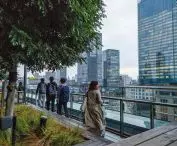 Tokio — Shin-Marunouchi Building, proj.: Michael Hopkins