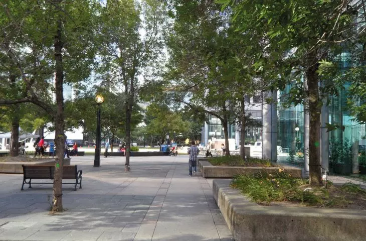 Toronto — 225 King Street West