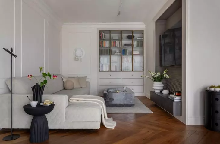 Warm up minimalism with natural colors