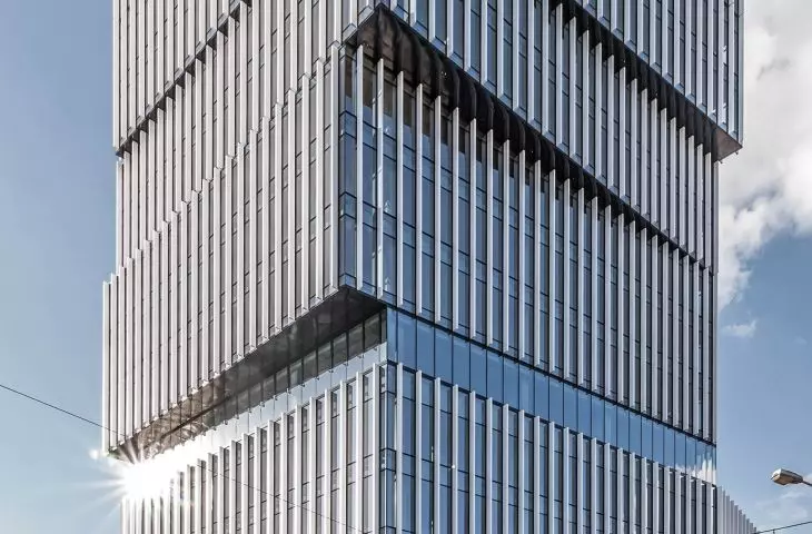 office, hotel and service building 