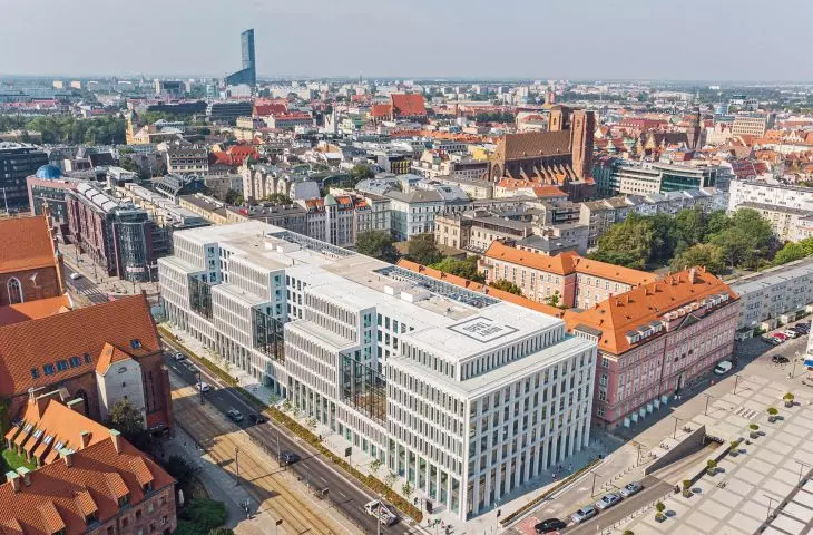 office and service building 
