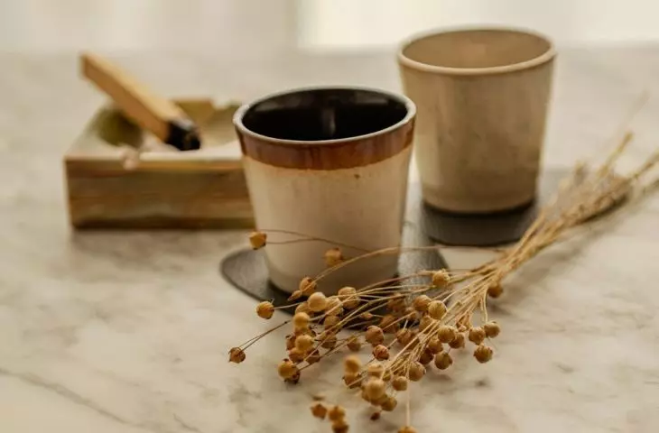 The marble coffee table was the starting point for creating the arrangement