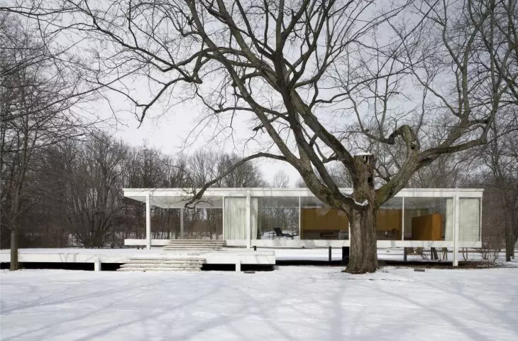 Farnsworth House w Plano projektu Miesa van der Rohe