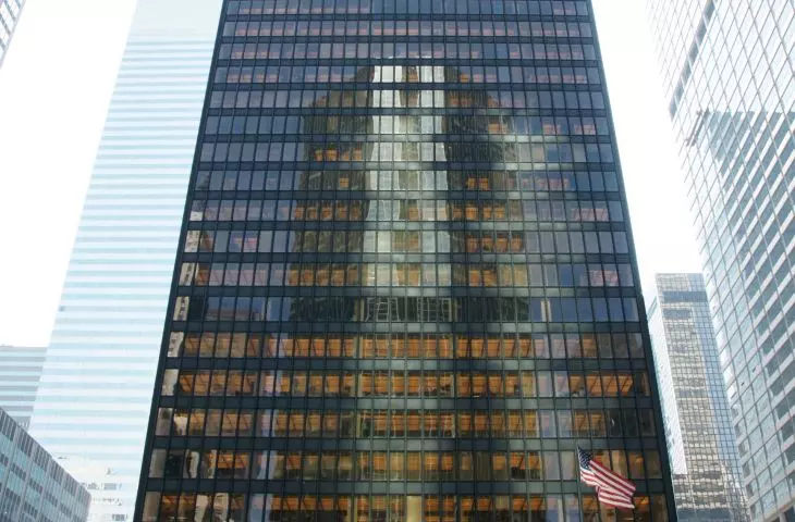 Seagram Building w Nowym Jorku, wieżowiec projektu Miesa van der Rohe