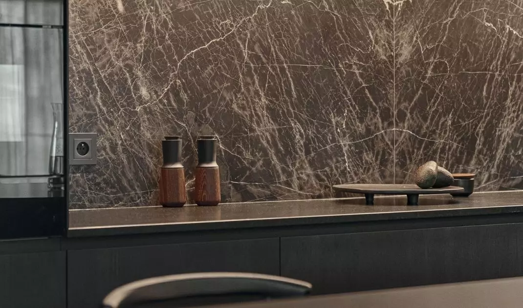 Subdued colors dominate the interior