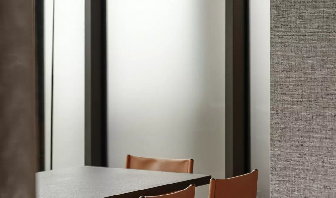 Dining chairs have an interesting shade