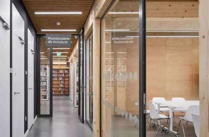 Library in Choszczówka