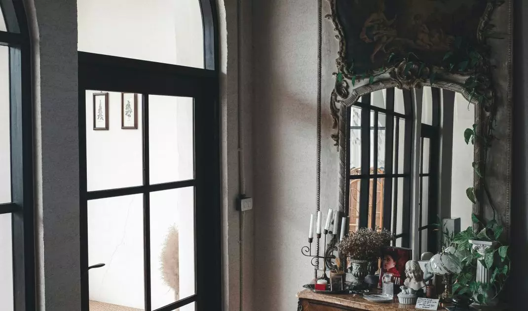 Meble vintage nadadzą wnętrzu klasycznego charakteru