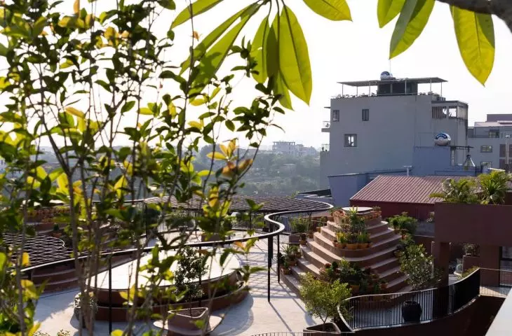 View of the terrace from outside