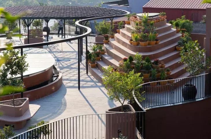 View of the terrace from outside